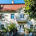 Nocleg ze śniadaniem Schloss Blankensee Gaestezimmer Trebbin